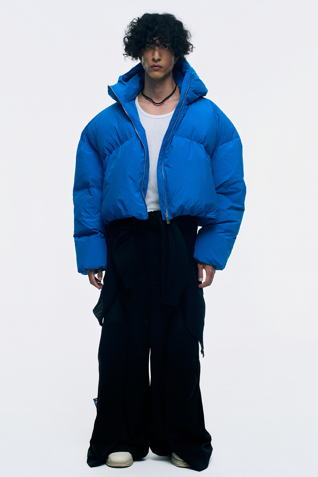 CROPPED DOUBLE NECK BUBBLE